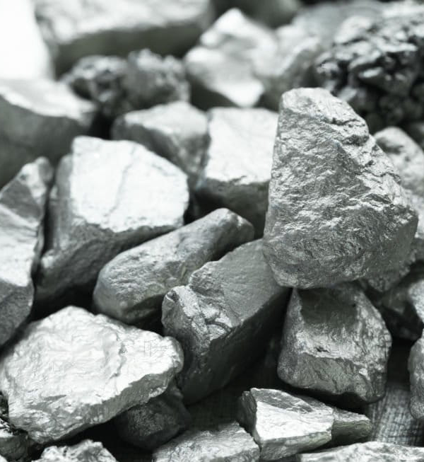 What is the Difference between White Gold and Platinum?