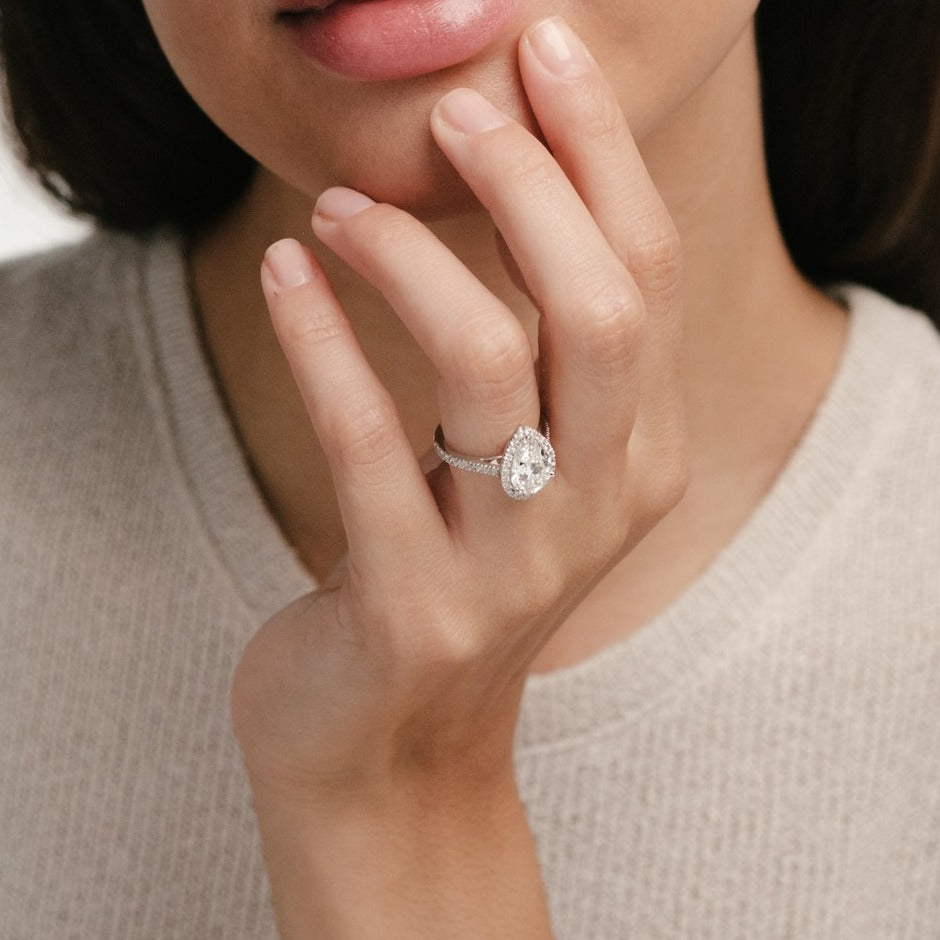 Poir Charmant Ring