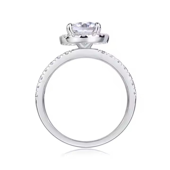 Poir Charmant Ring