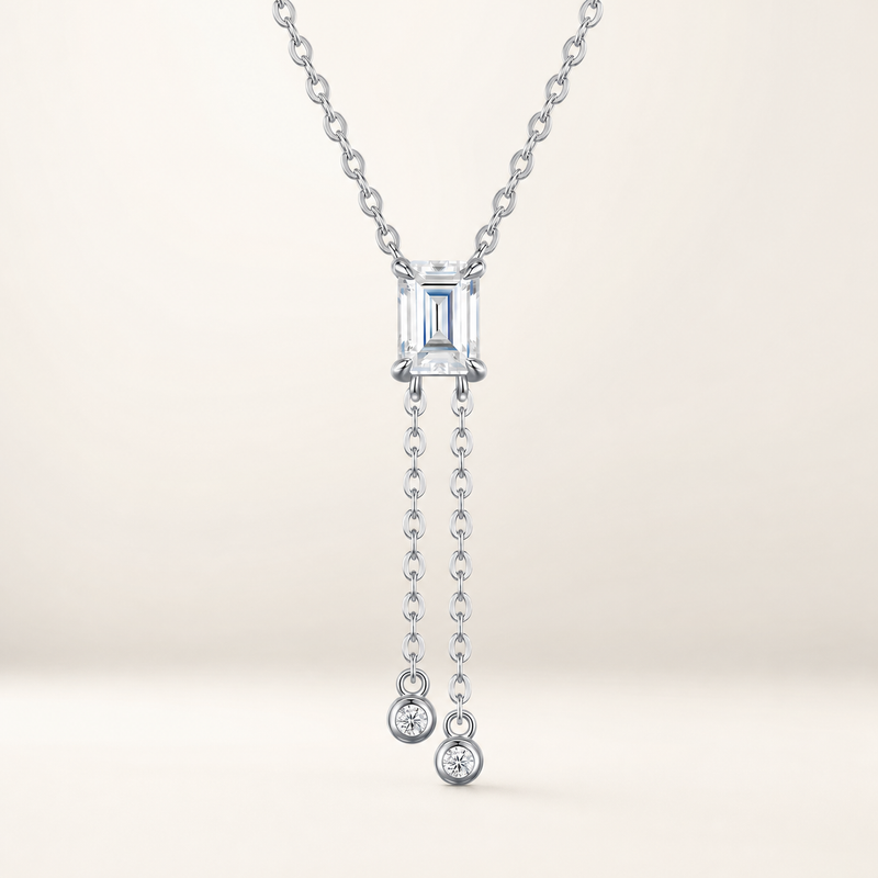 Sillage Necklace in Platinum Plated finish
