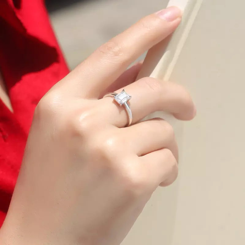 L'émeraude Ring