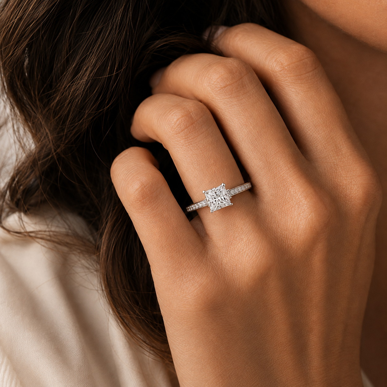 Princesse diamond ring · 1 CT on hand